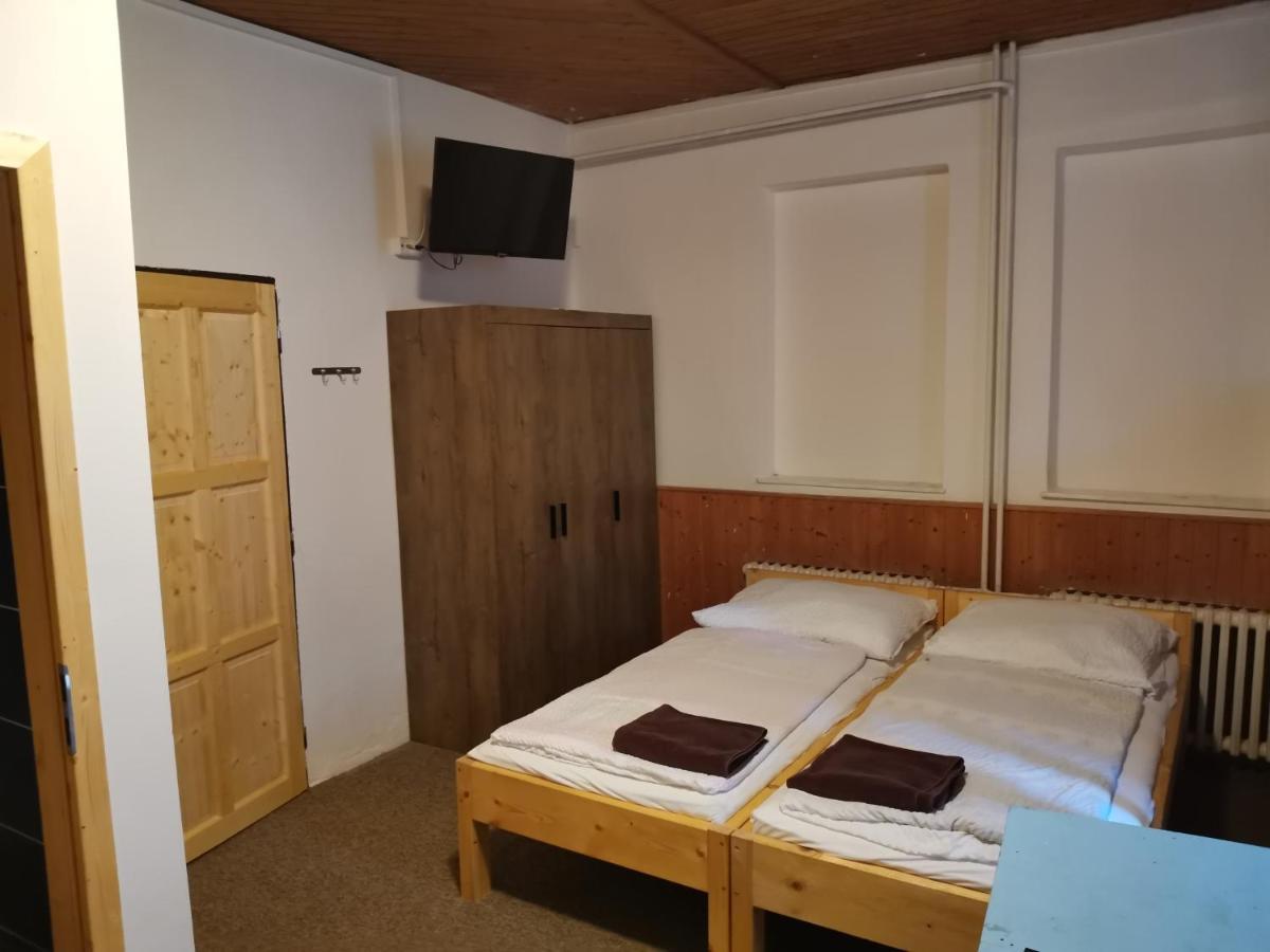 Penzion U Hrocha Lučany nad Nisou Buitenkant foto