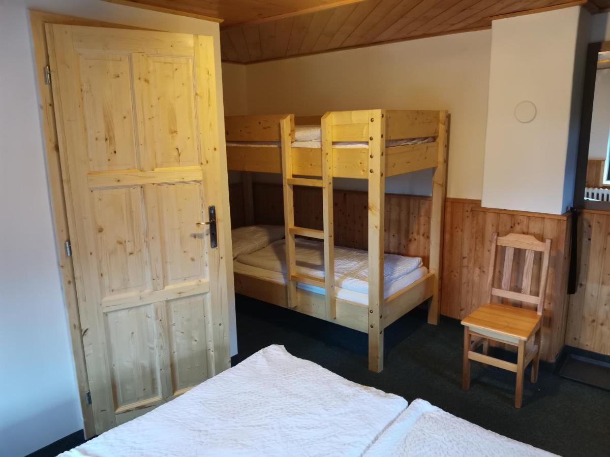 Penzion U Hrocha Lučany nad Nisou Buitenkant foto